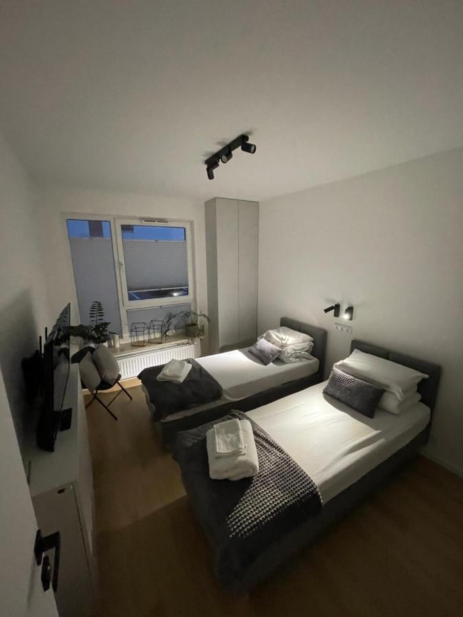 4 Bed 2 Apartment Warschau