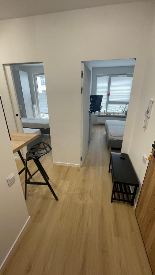4 Bed 2 * Warschau